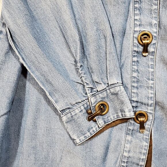 Soft Surroundings Shirt Womens Blue Denim Tencel Metal Closure Chambray Collared - Picture 8 of 10